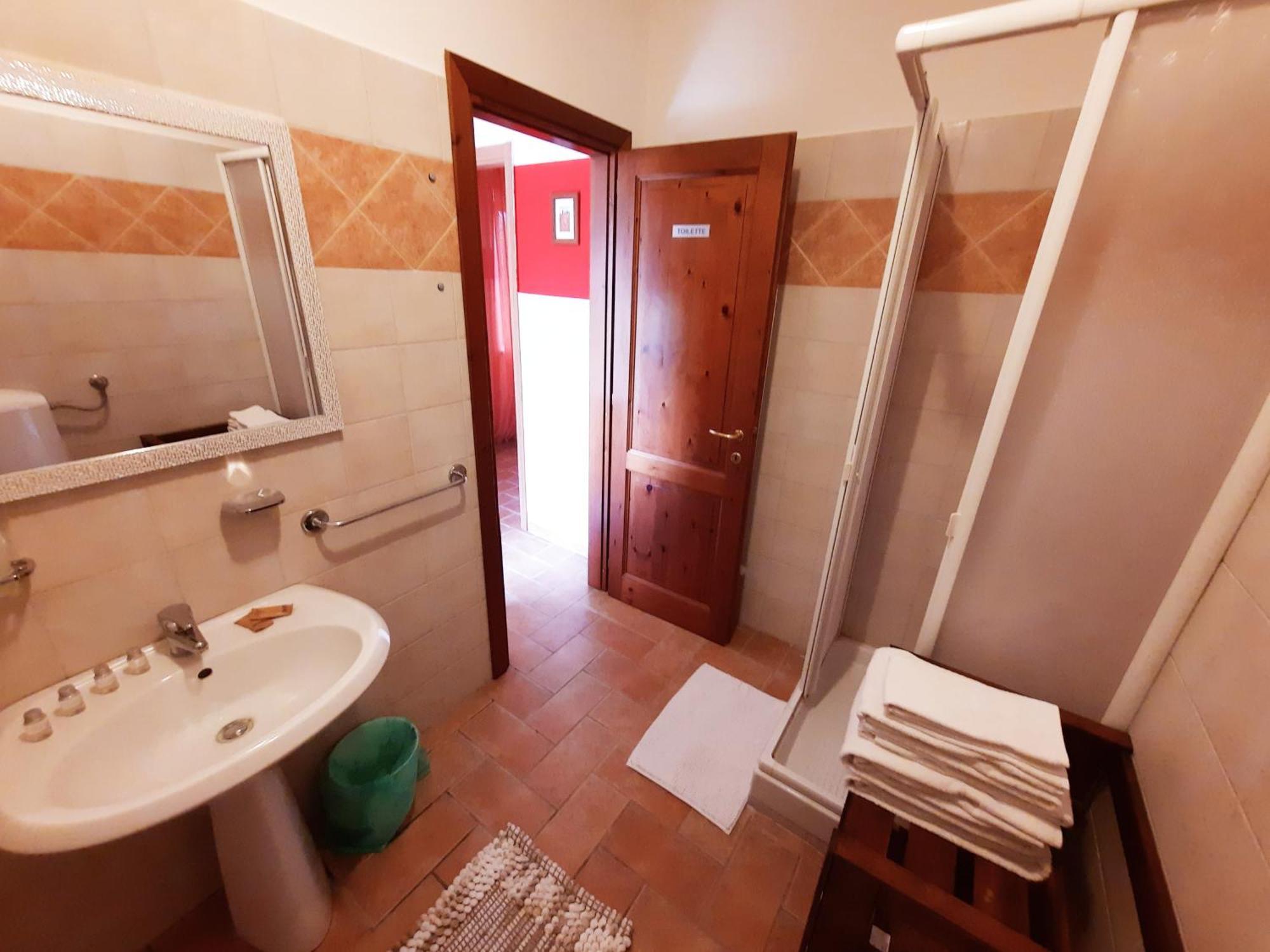 Leonaerdo Guests House Apartment Panicale Bilik gambar